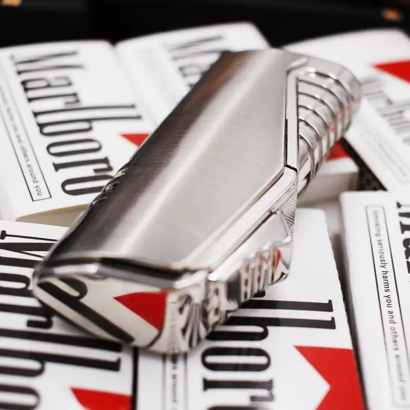 Briquet tempete militaire