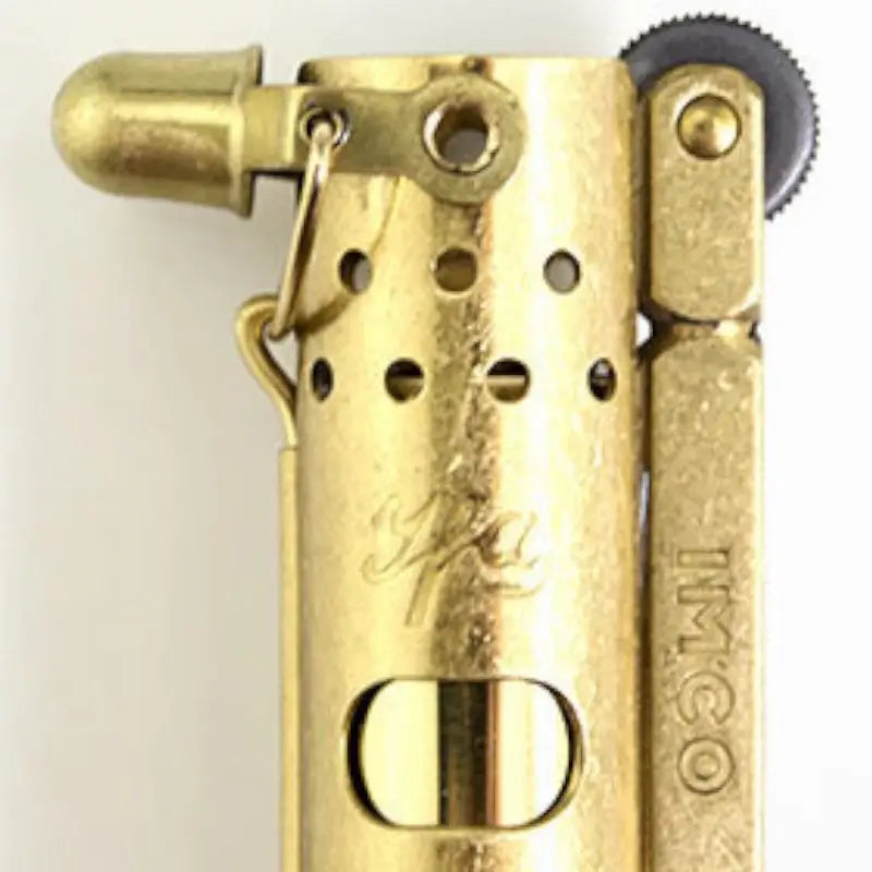 Briquet tempête vieux campeur