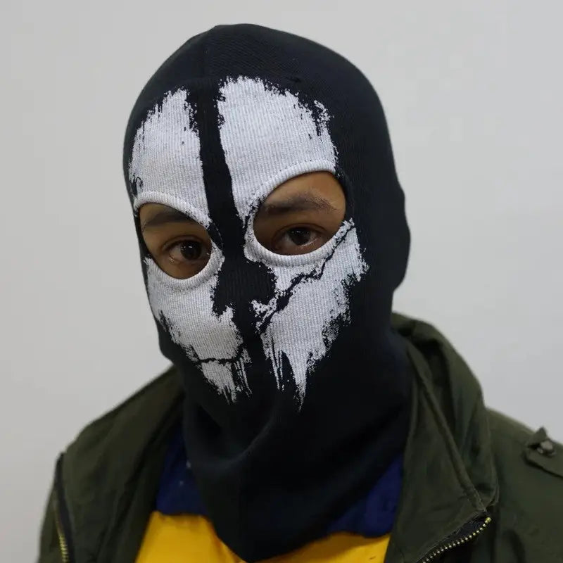 Cagoule noire militaire motif tête de mort