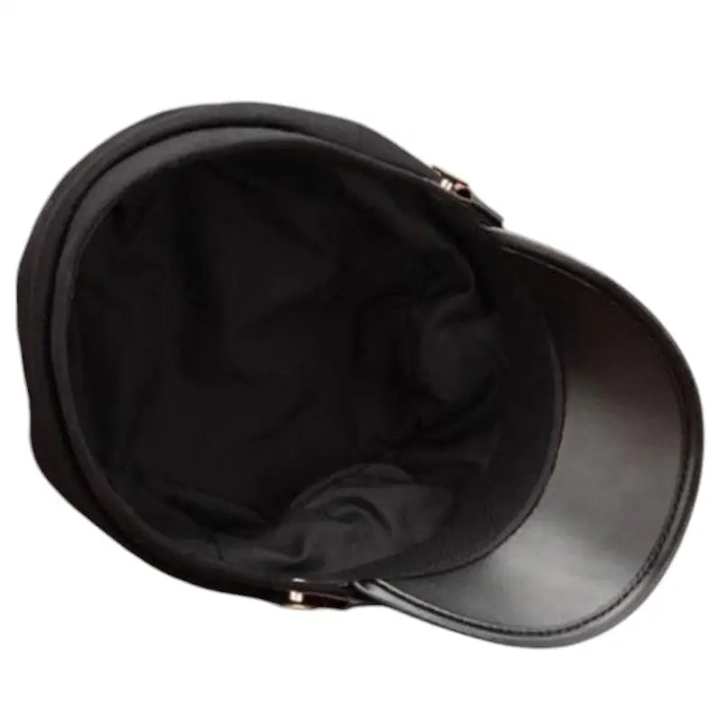 Casquette à visière rigide