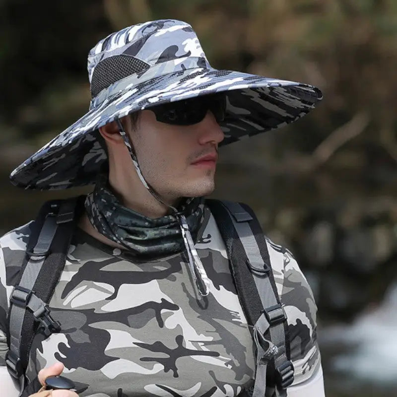 Chapeau de brousse camouflage à large bord
