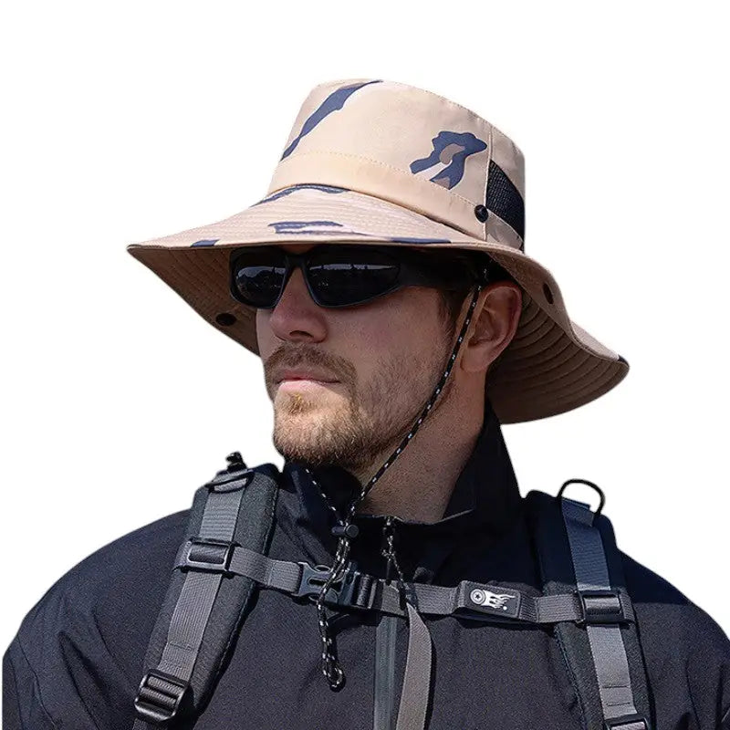 Chapeau randonnée avec aération latérale