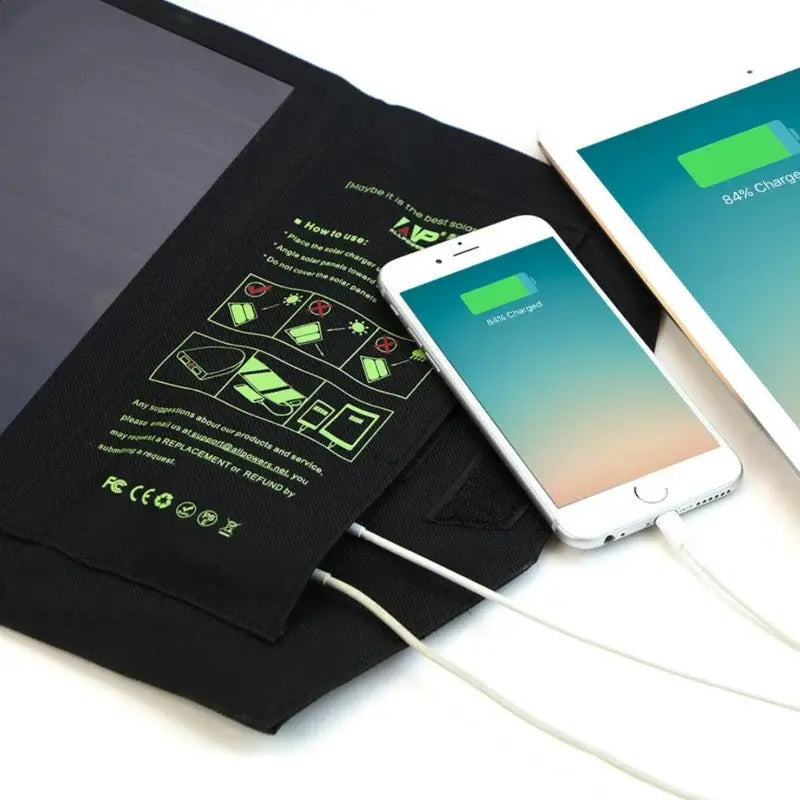 CHARGEUR SOLAIRE - POUR SORTIE EN PLEIN AIR