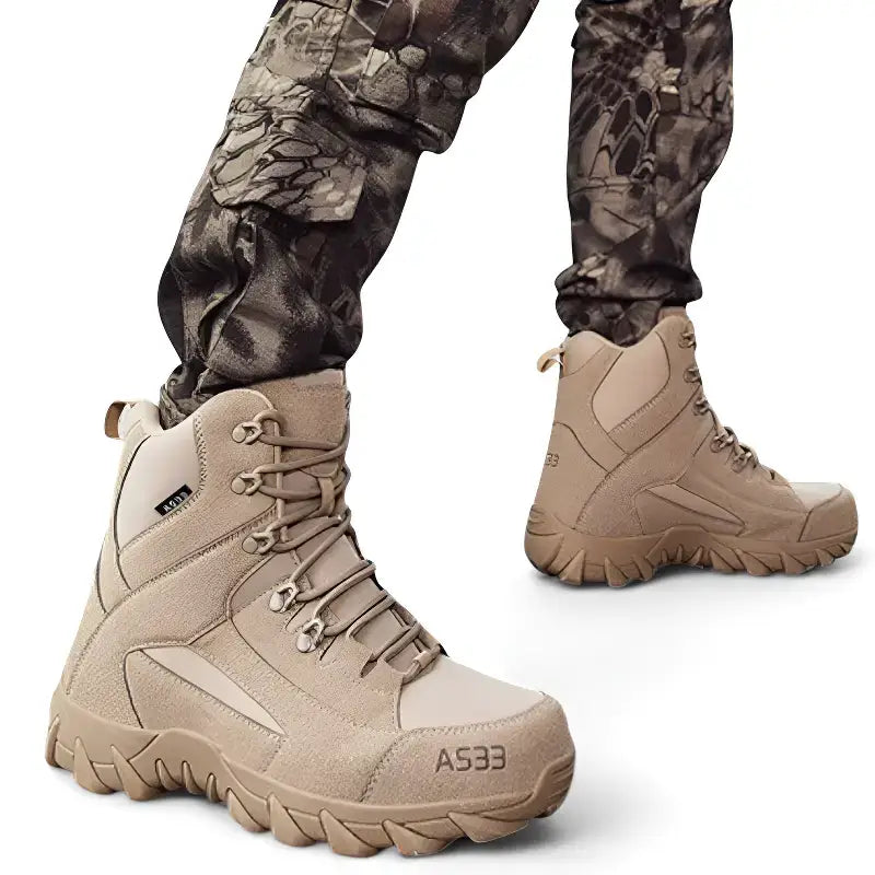 Chaussure homme grand froid à tige haute fourrée
