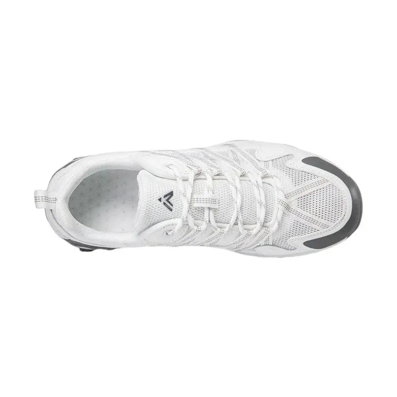 Chaussure de marche résistante