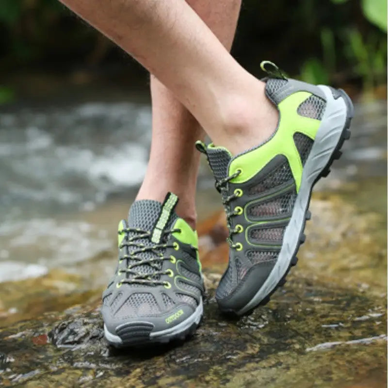 Chaussure de marche rivière