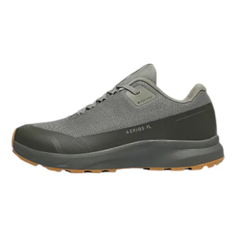 Chaussure de marche stable