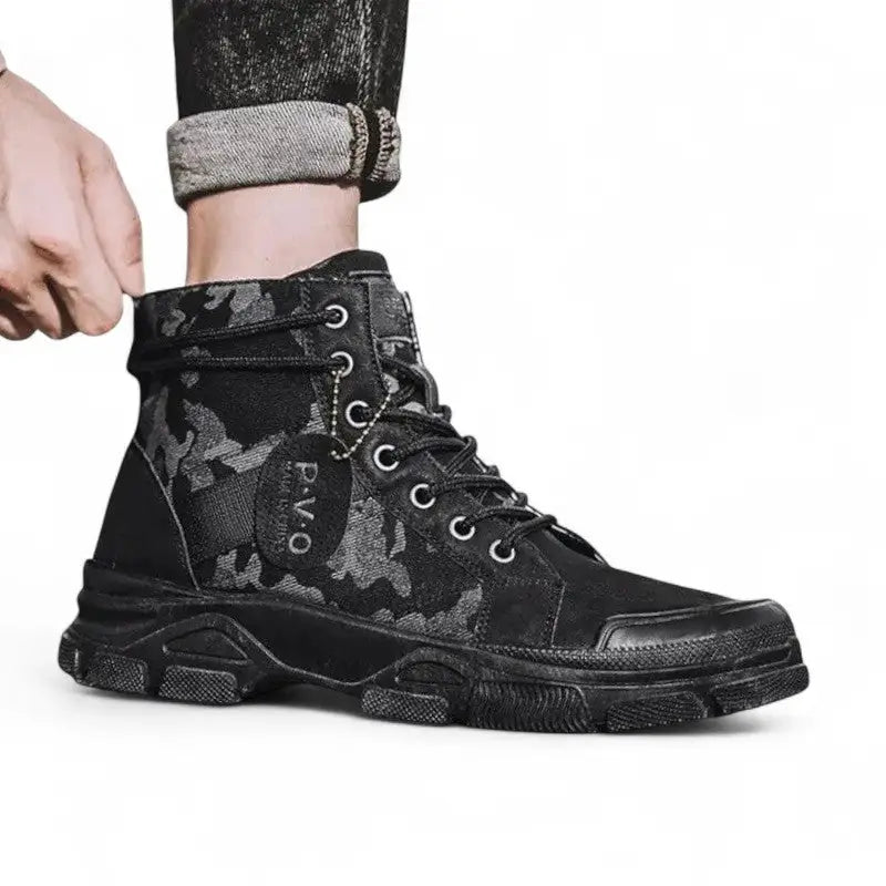 Chaussure militaire américaine mi-haute à crampons