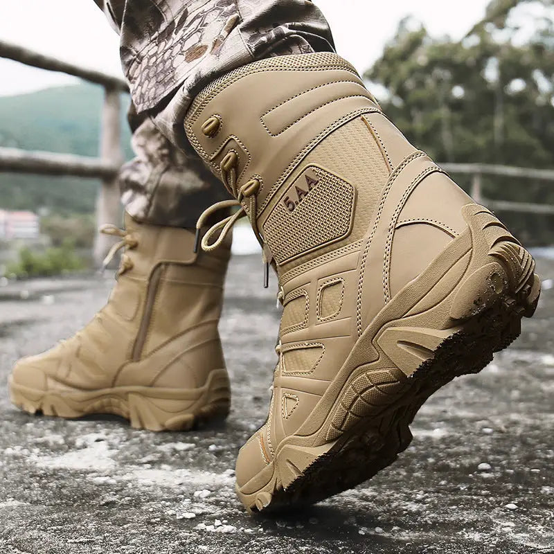 CHAUSSURE MILITAIRE MONTANTE EN CUIRE