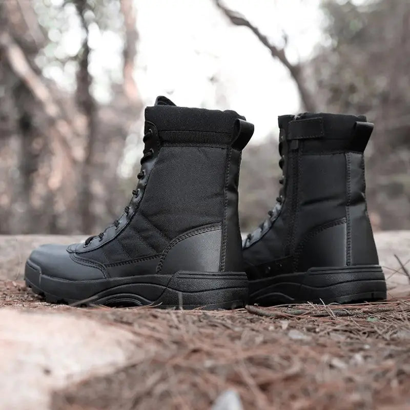Chaussures noires militaires