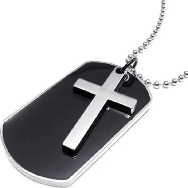 Collier plaque avec croix