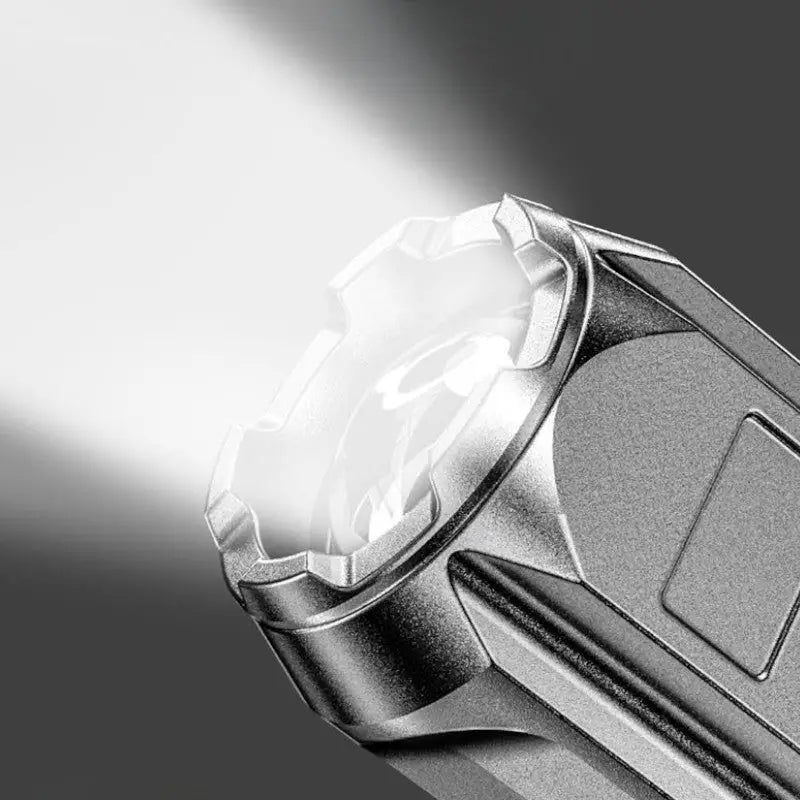 Lampe torche puissante militaire