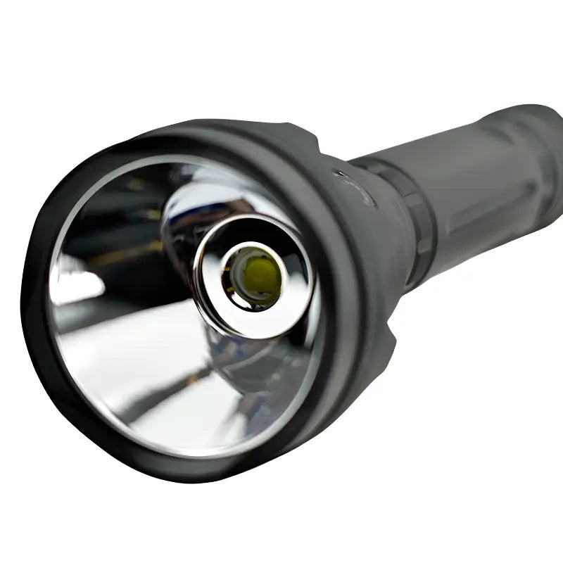 Lampe torche très puissante