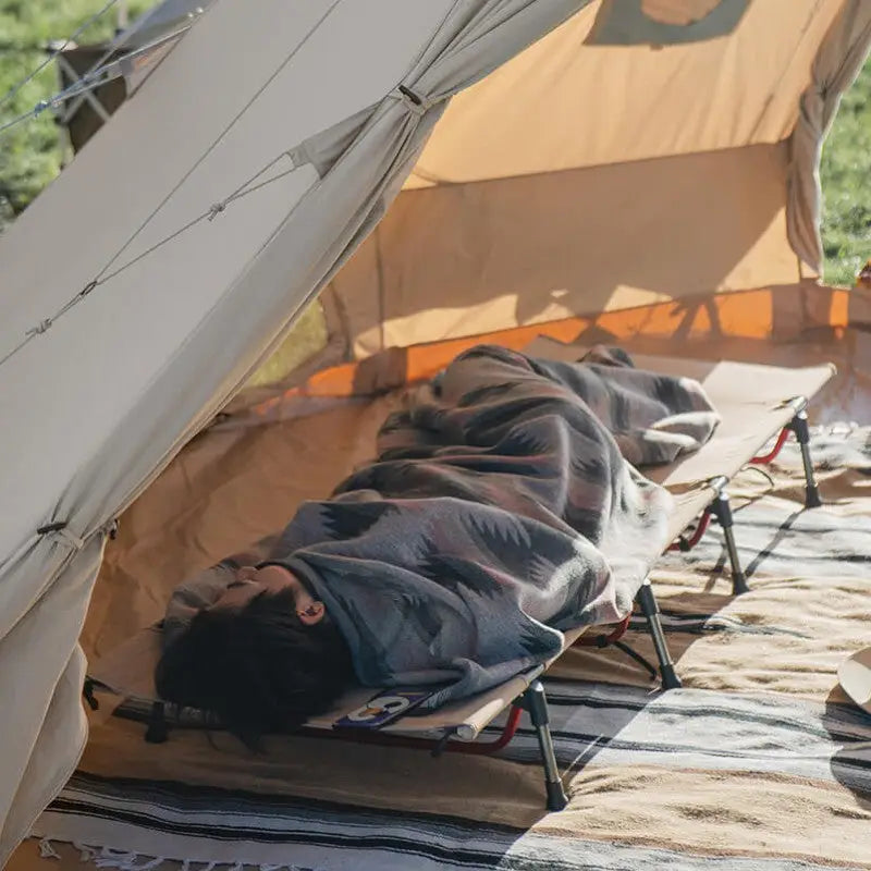 Lit de camp extérieur portables