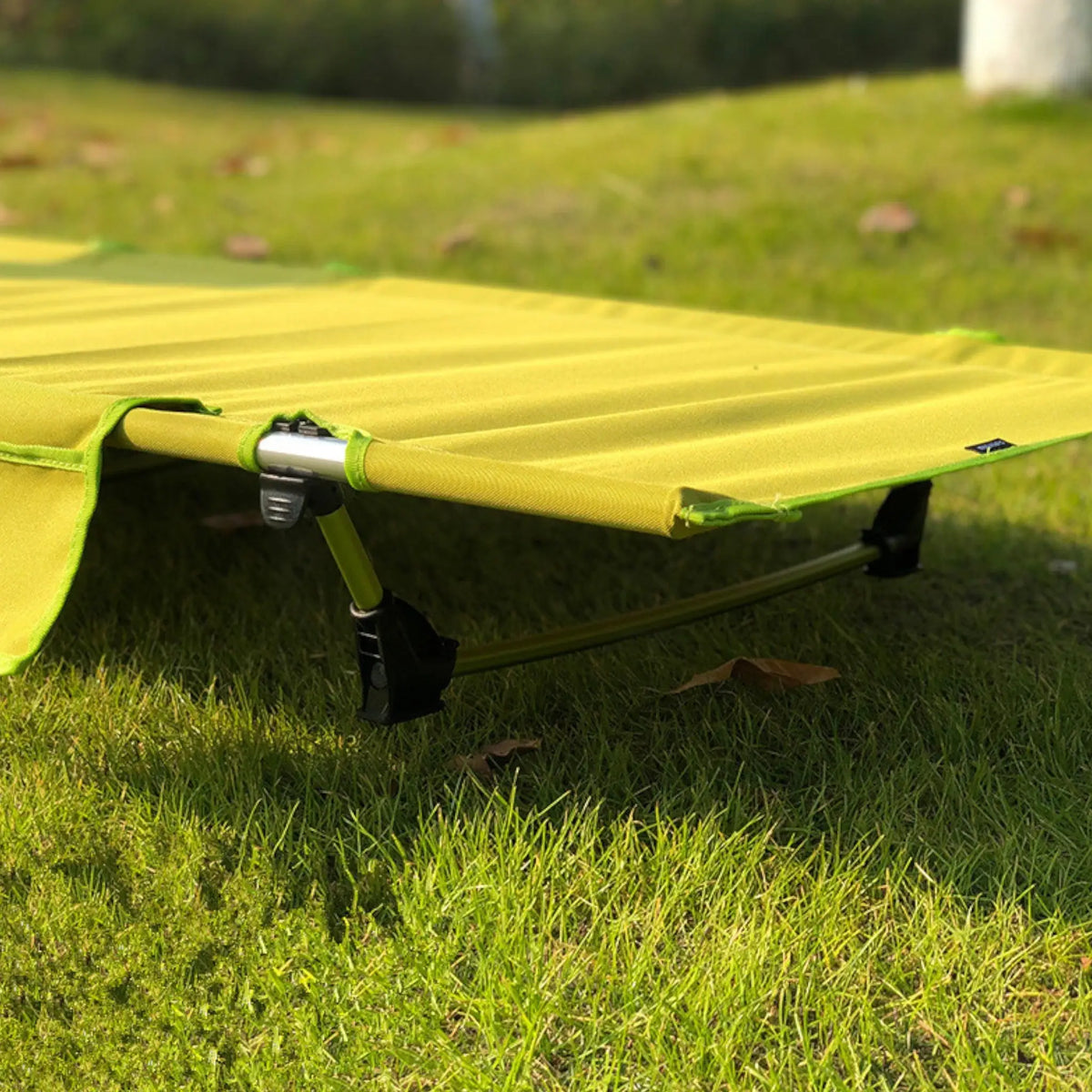 Lit de camp largeur 60
