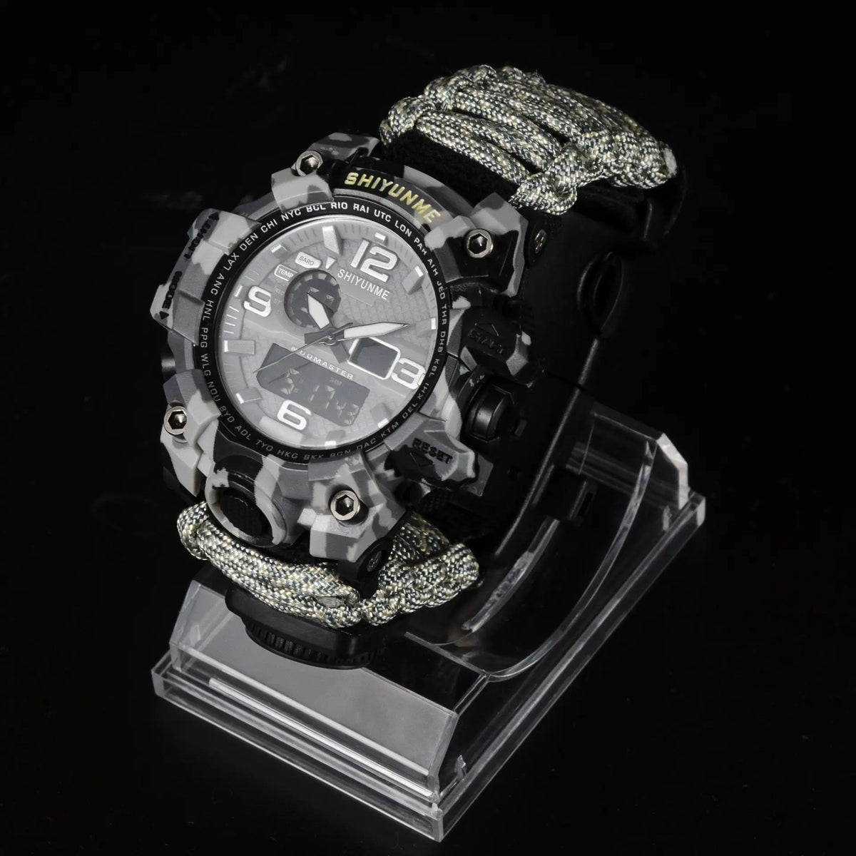 Montre militaire avec boussole