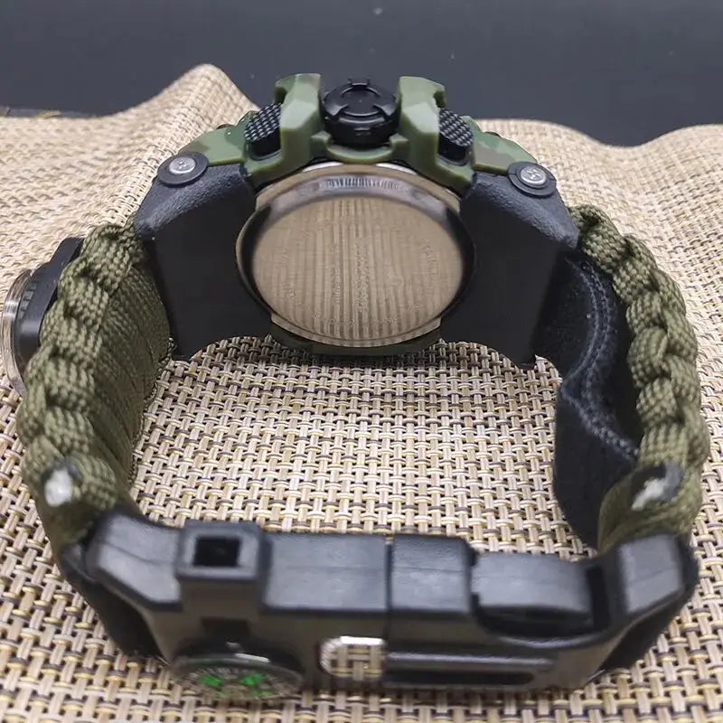 Montre militaire boussole
