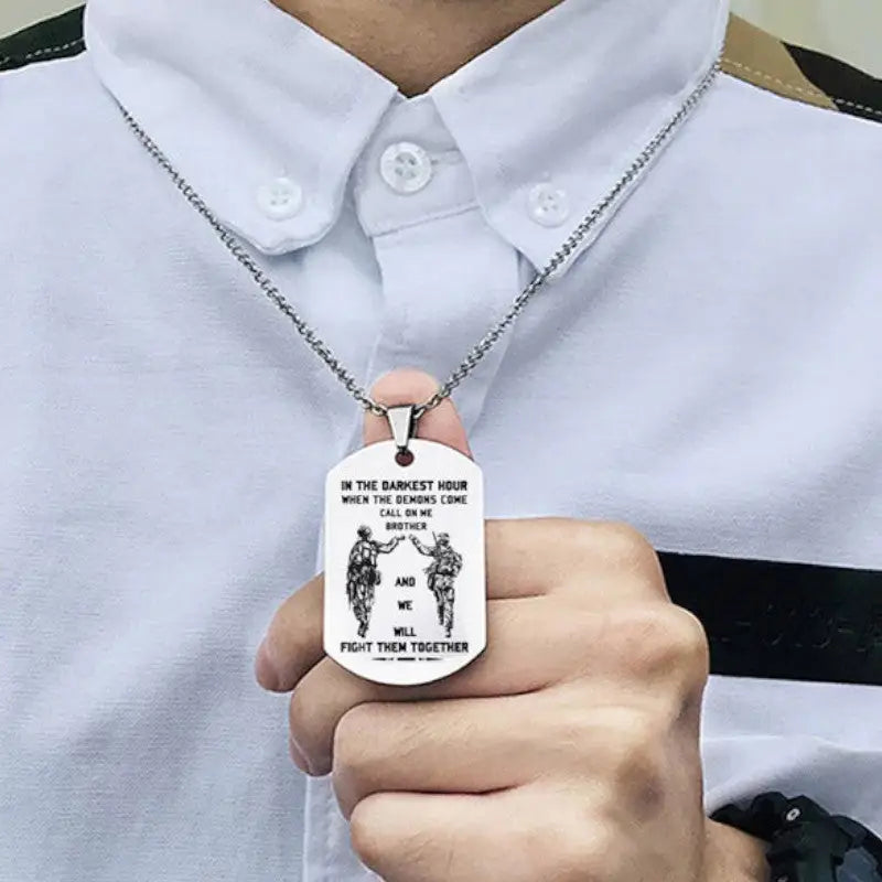 PLAQUE MILITAIRE EN TAILLE UNIQUE (ARGENT)
