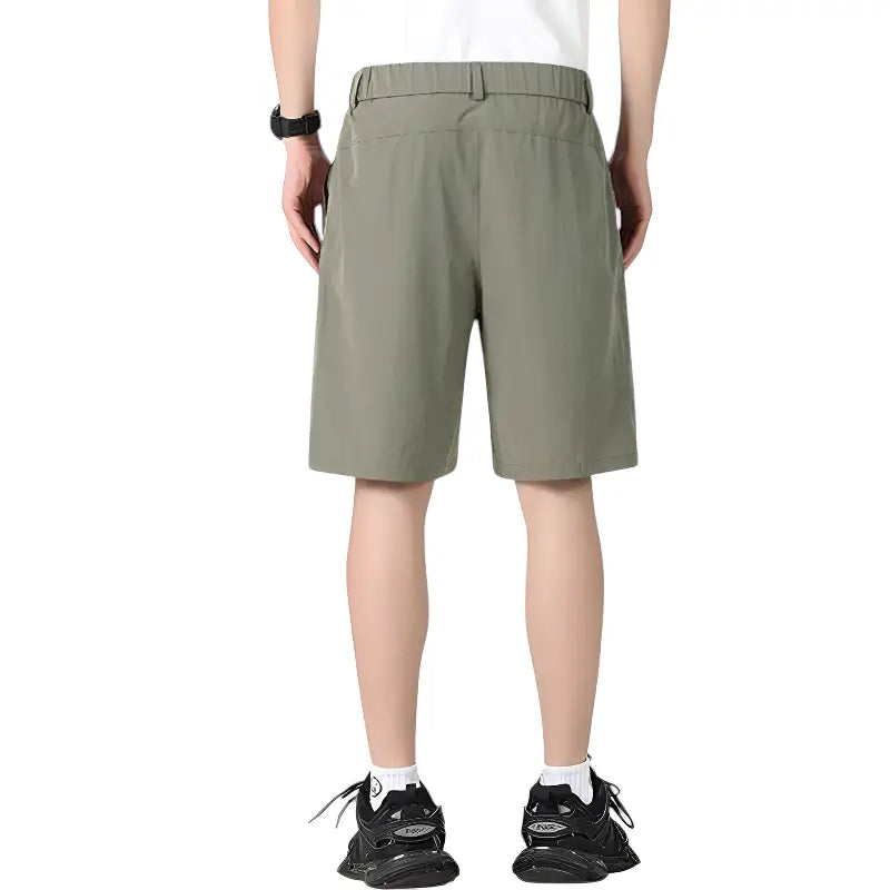 Short randonnée homme aventure