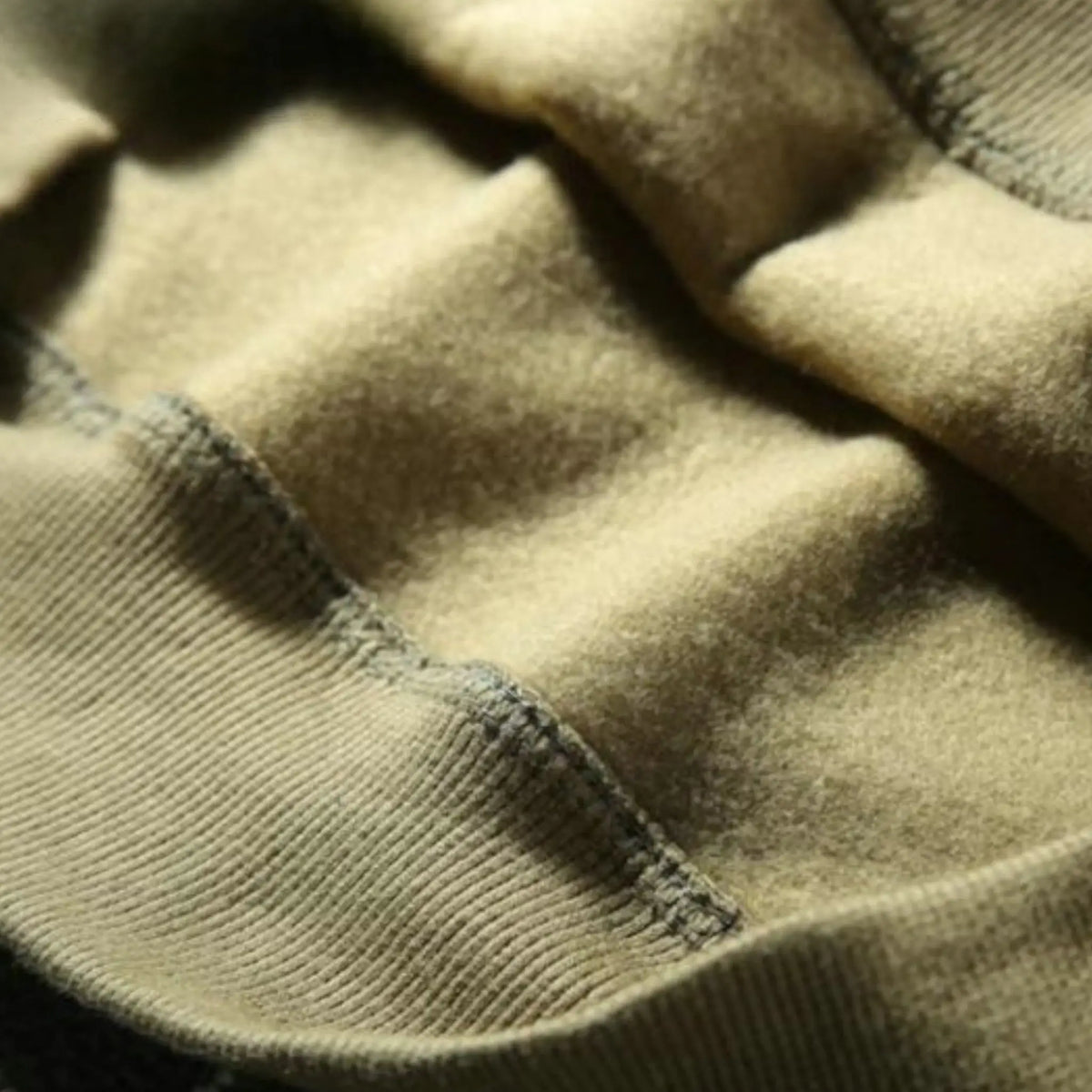 Sweat capuche militaire