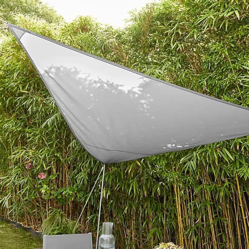 Voile d’ombrage triangulaire