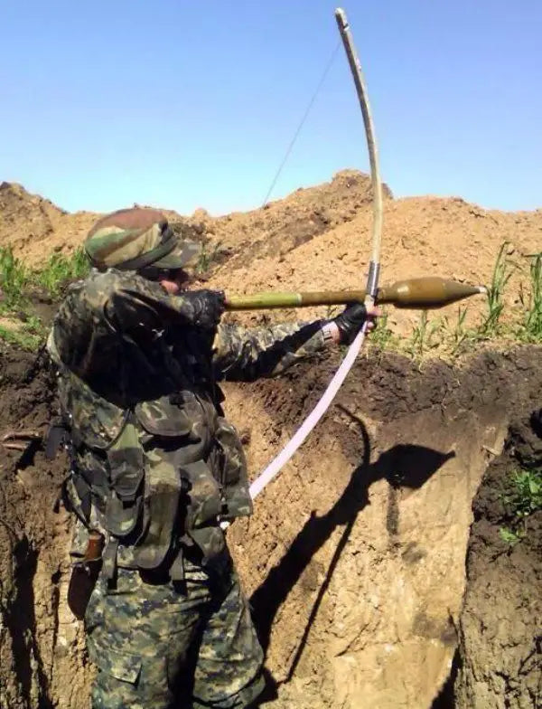 Comment un militaire doit se présenter?