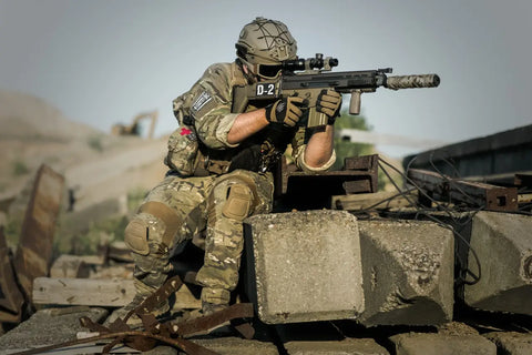 Quelle couleur va avec un pantalon militaire