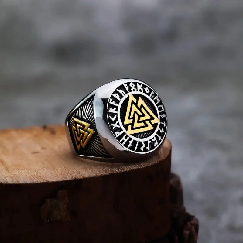 Bague à motif nordique
