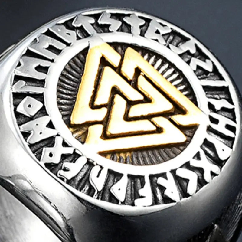 Bague à motif nordique