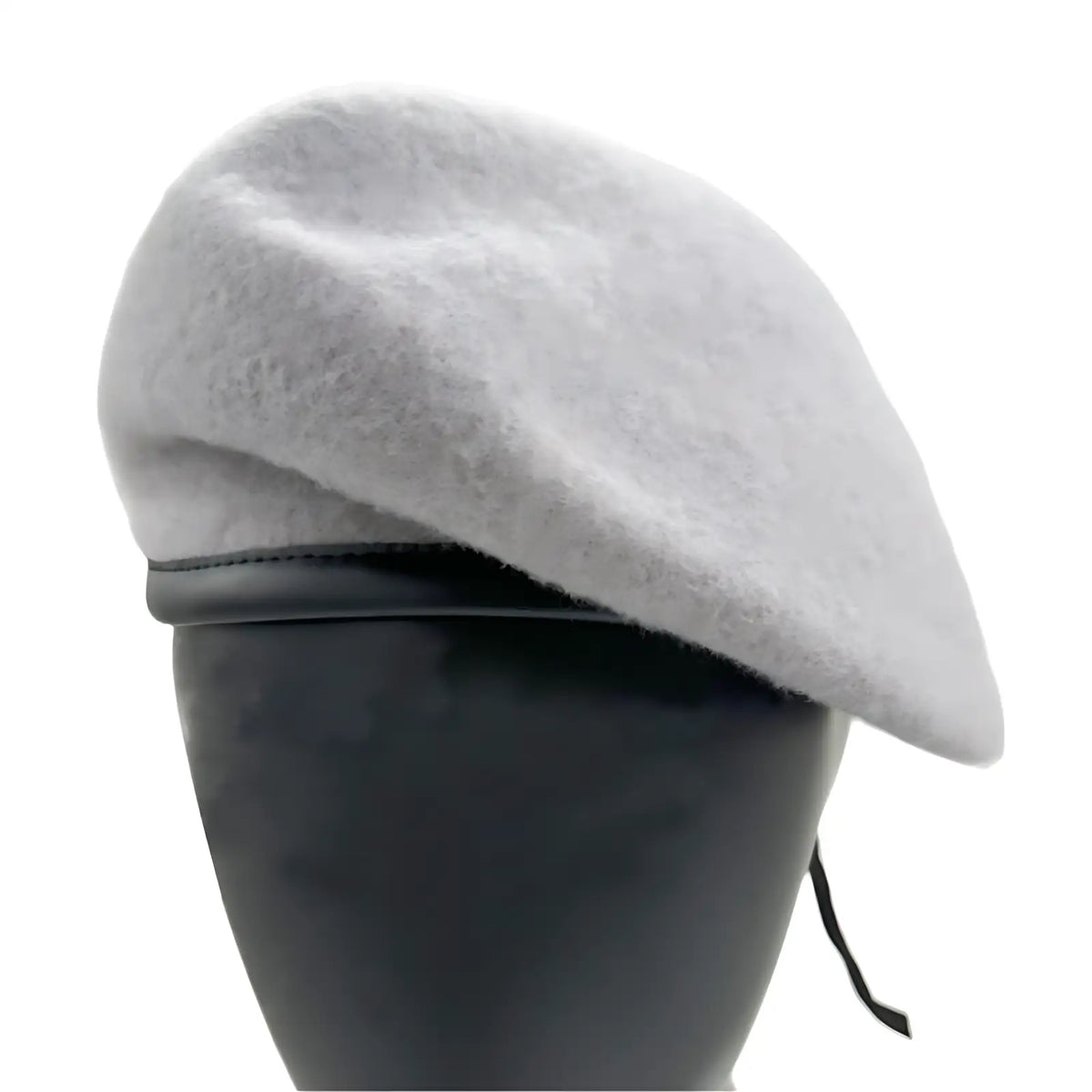 Béret militaire avec bord en cuir