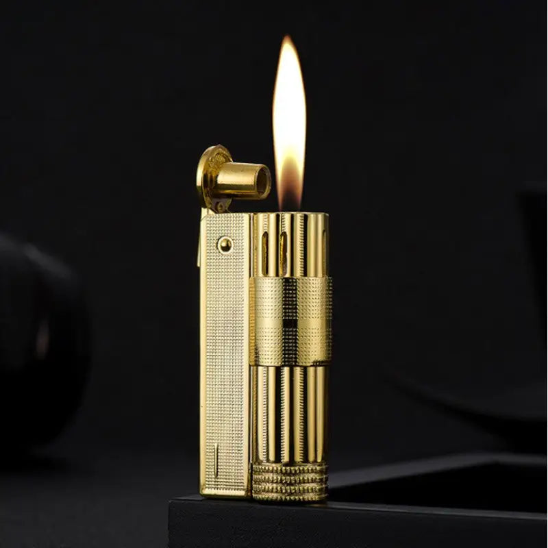 Briquet tempête ancien