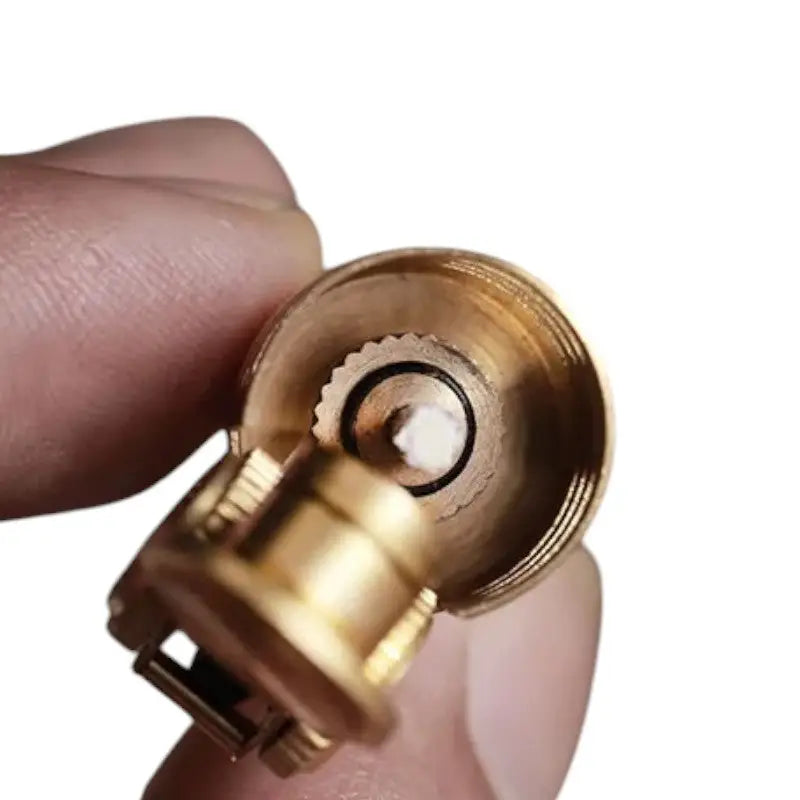 Briquet tempête a essence