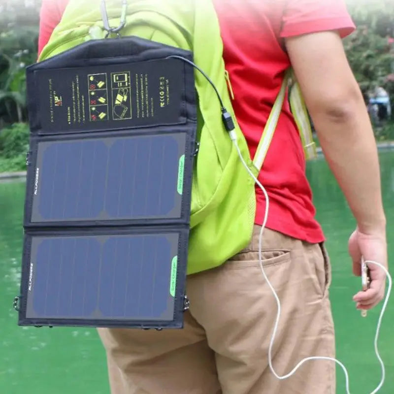 CHARGEUR SOLAIRE - POUR SORTIE EN PLEIN AIR