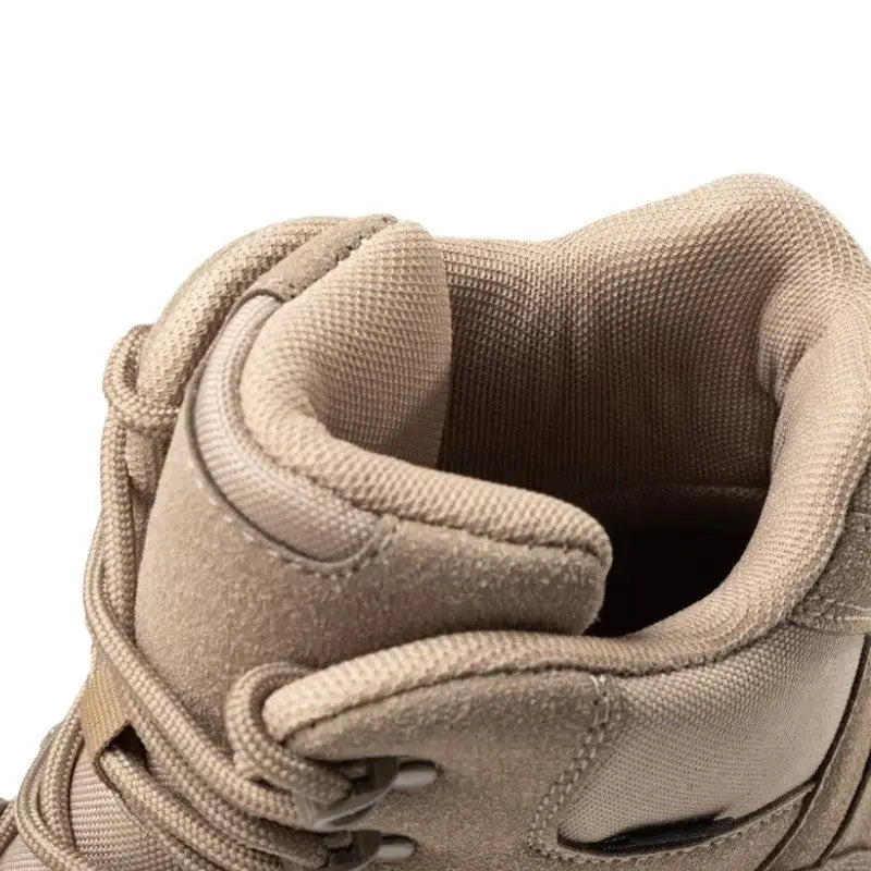 Chaussure homme grand froid à tige haute fourrée