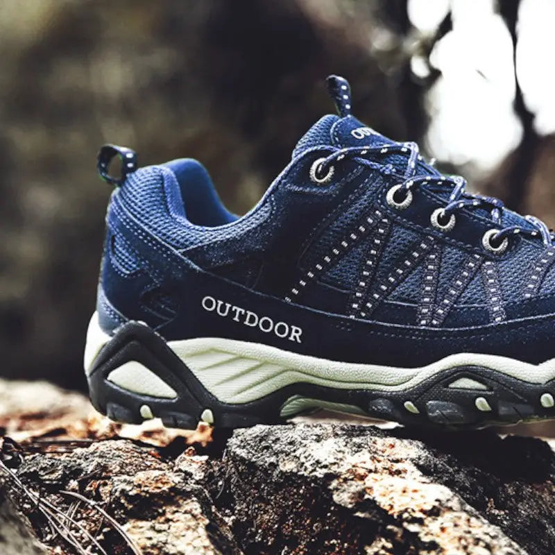 Chaussure de marche tout terrain