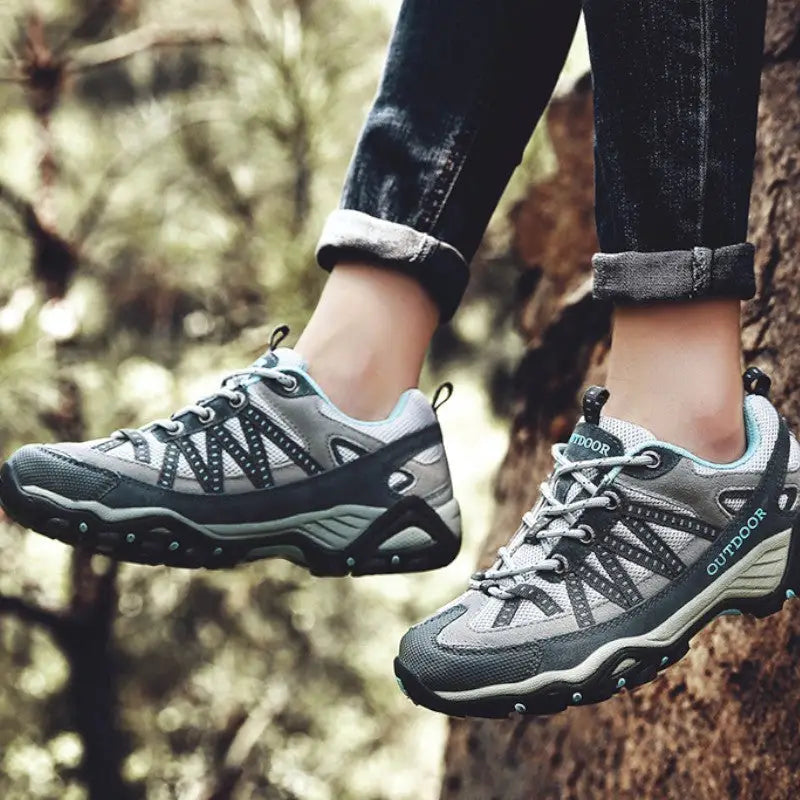 Chaussure de marche tout terrain
