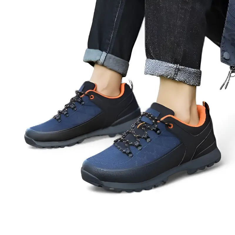 Chaussure de randonnée bleu