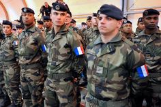 comment-s-appelle-la-tenue-des-militaires