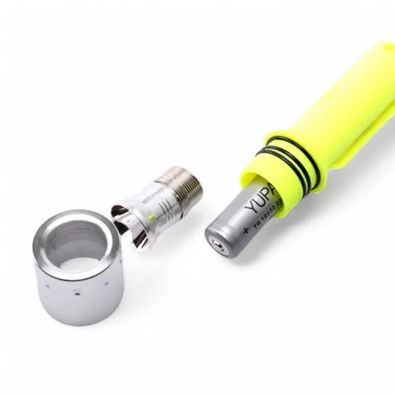 Lampe torche led de plongée