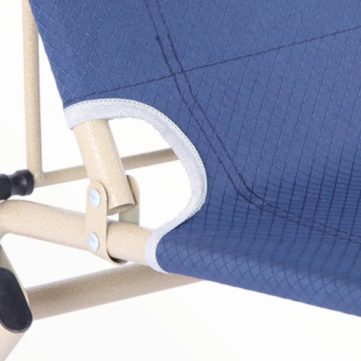 Chaise longue pliante rembourrée avec repose-pieds