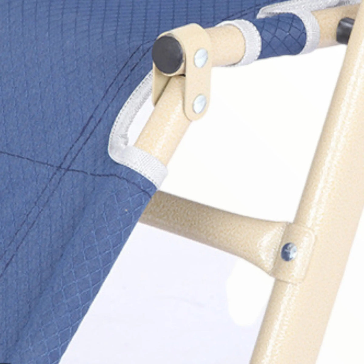 Chaise longue pliante rembourrée avec repose-pieds