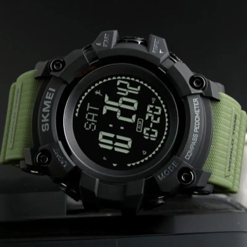 Montre homme sport militaire avec baromètre et boussole