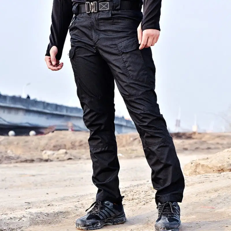 Pantalon de treillis militaire