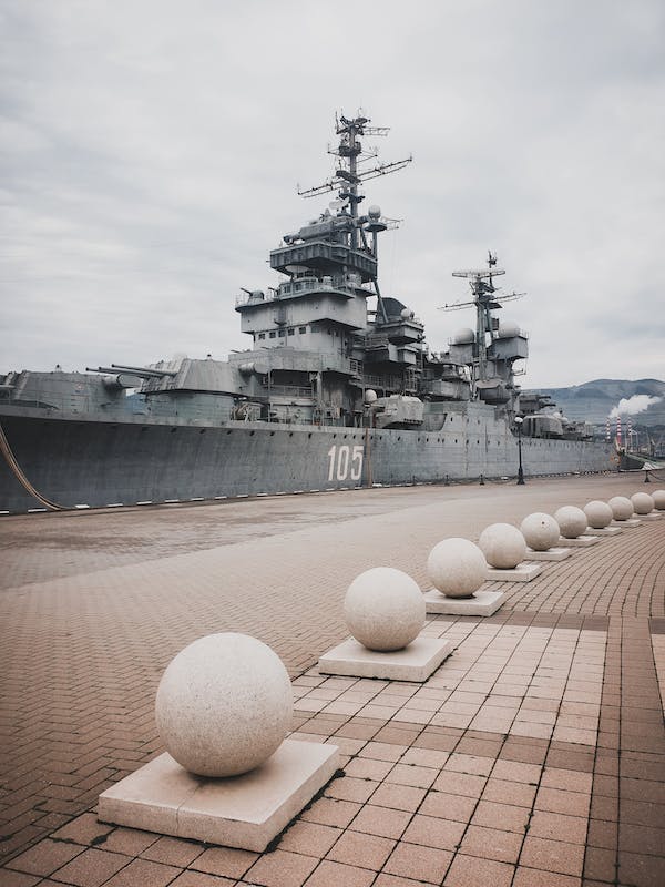 pourquoi-les-navires-de-guerres-sont-gris