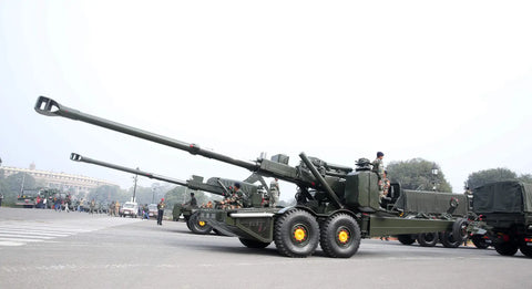 Qui dirige une brigade militaire ?