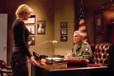 Qui est le supérieur du colonel ?
