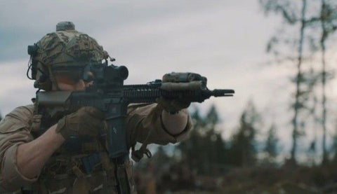 Qui fabrique les uniformes de l'armée française ?