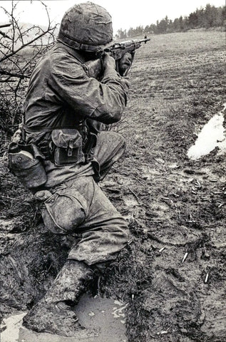 Qui fabrique les uniformes de l'armée française ?