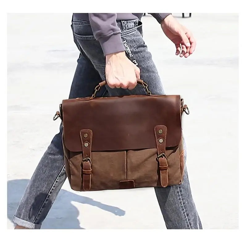 SAC MILITAIRE VINTAGE SOLIDE