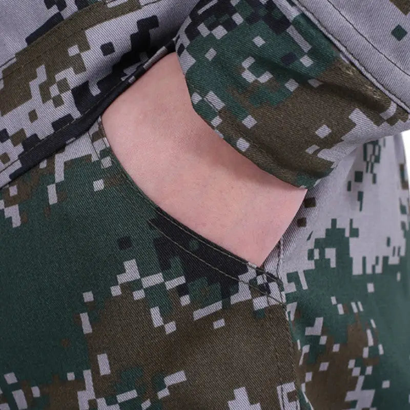 Treillis vêtement militaire